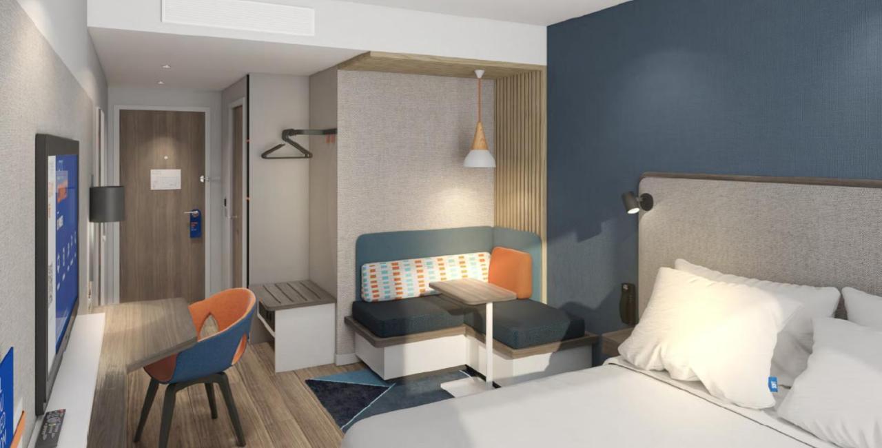Holiday Inn Express Shanghai Huijin By Ihg Exterior photo
